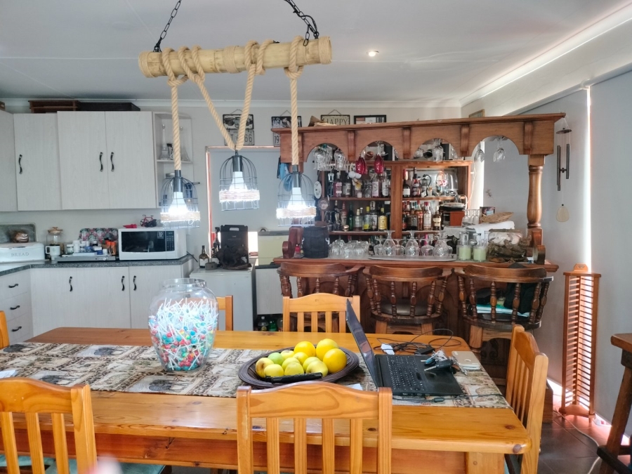 4 Bedroom Property for Sale in Fraaiuitsig Western Cape